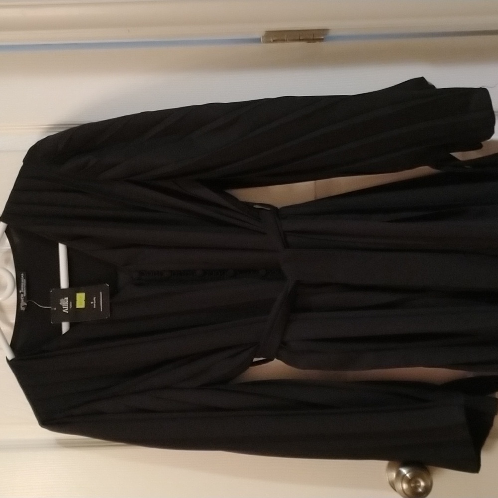 New Imperial black pleated belted dress size small